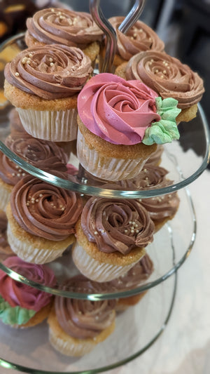 
                  
                    Load image into Gallery viewer, Cupcakes
                  
                